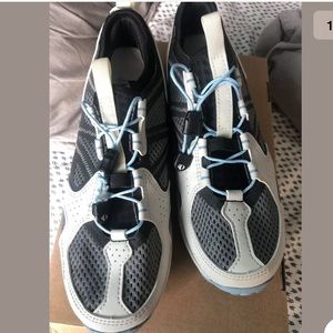 Pearl Izumi XALP DriftIV Dusk Blue Fits Women Sz10